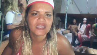 Sexlog Patty Bumbum e Melissa ficaram chupando a rola do japa na praia