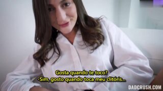 Punindo sexualmente a filha – Porno com legenda