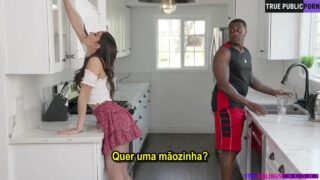 Xvideos Porno com Legenda – Comendo a Irmãzinha Mais Nova do Amigo Legendado