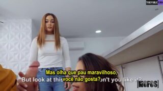 Padrasto Socando Forte na Bucetinha das Filhas – Sexo Legendado